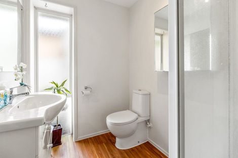 Photo of property in 1/22 Tiri Road, Milford, Auckland, 0620