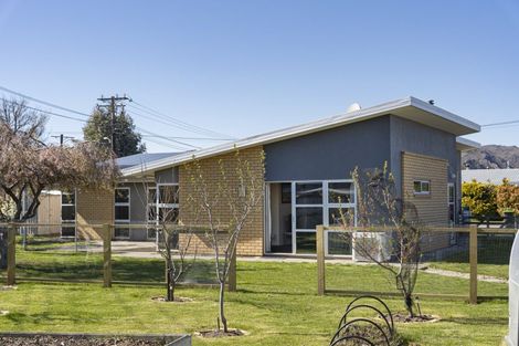 Photo of property in 35 Eureka Street, Alexandra, 9320