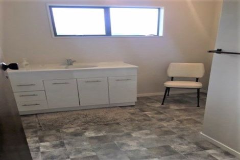 Photo of property in 51 Centennial Drive, Whitianga, 3510