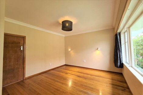 Photo of property in 64 Brois Street, Frankleigh Park, New Plymouth, 4310