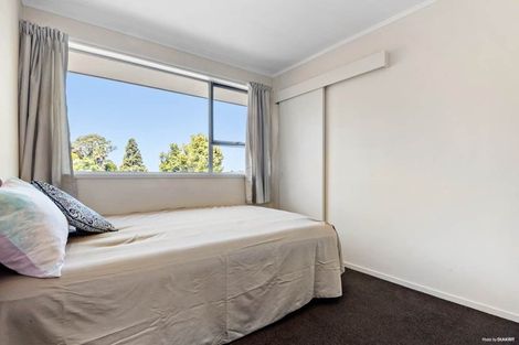 Photo of property in 2/12 Newstead Avenue, Browns Bay, Auckland, 0632