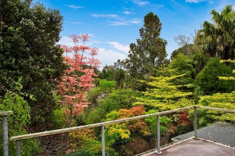 Photo of property in 22c Sequoia Grove, Merrilands, New Plymouth, 4312