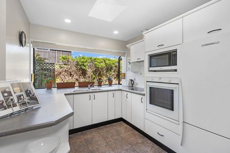 Photo of property in 29 Greystoke Lane, Avonhead, Christchurch, 8042