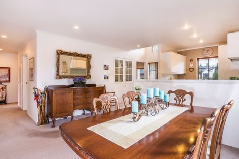 Photo of property in 45 Lakeridge Close, Rangatira Park, Taupo, 3330