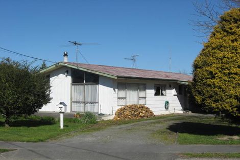 Photo of property in 8 Papawai Road, Greytown, 5712