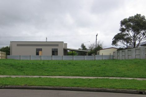 Photo of property in 12 Sunshine Place, Kelvin Grove, Palmerston North, 4414