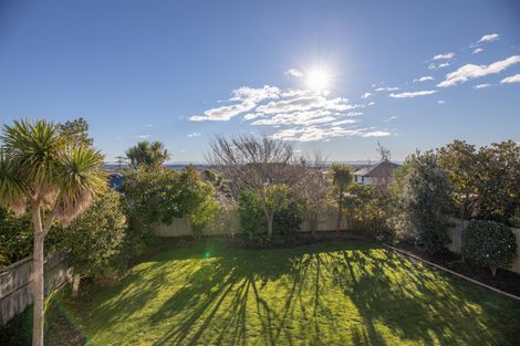 Photo of property in 6 Somerton Rise, Westmorland, Christchurch, 8025