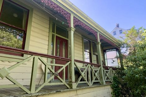 Photo of property in 14a Kelburn Parade, Kelburn, Wellington, 6012