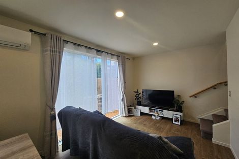 Photo of property in 308-310 Birdwood Road, Massey, Auckland, 0614