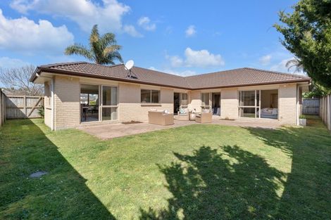 Photo of property in 18 Amapur Place, Flat Bush, Auckland, 2019