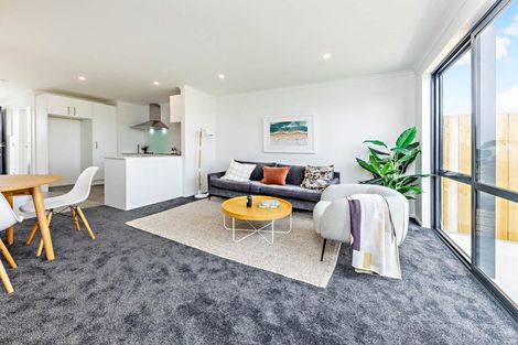 Photo of property in 11 Saddleback Crescent, Papakura, 2110