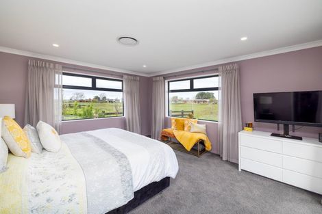 Photo of property in 8 Te Haunui Lane, Pegasus, 7612