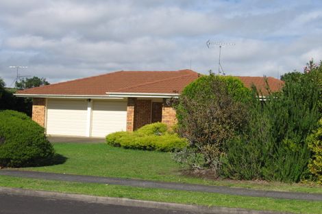 Photo of property in 46 Cornelian Crescent, Half Moon Bay, Auckland, 2012
