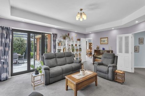 Photo of property in 5 Rooney Place, Aidanfield, Christchurch, 8025