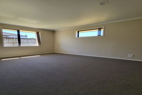 Photo of property in 49 Cyclamen Road, Mangere, Auckland, 2022