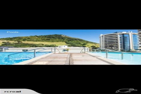 Photo of property in 2/6 Marine Parade, Mount Maunganui, 3116