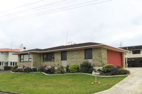 Photo of property in 13b Cooneys Drive, Matua, Tauranga, 3110