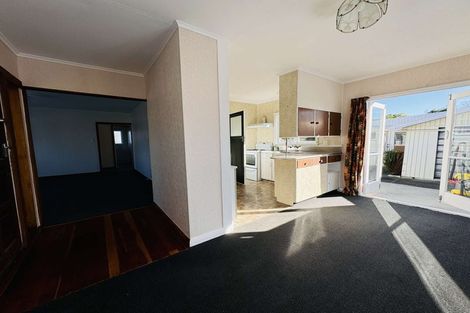 Photo of property in 5 Albert Street, Palmerston North, 4414