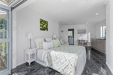 Photo of property in 1/1553 Great North Road, Waterview, Auckland, 1026