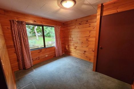 Photo of property in 126 Laingholm Drive, Laingholm, Auckland, 0604