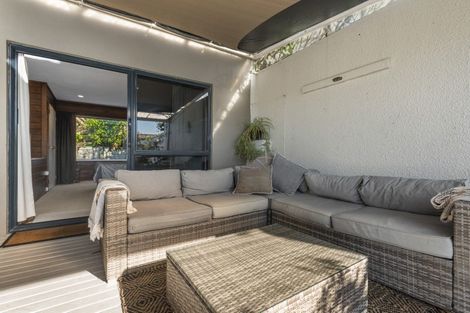 Photo of property in 20 Esmeralda Street, Welcome Bay, Tauranga, 3112