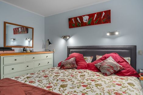 Photo of property in 7 Hawtrey Terrace, Johnsonville, Wellington, 6037