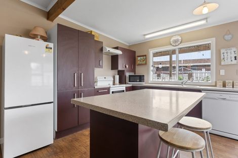 Photo of property in 19 Tuahu Place, Waitara, 4320