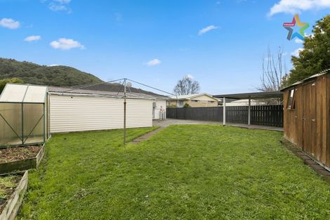 Photo of property in 50 Holdsworth Avenue, Trentham, Upper Hutt, 5018