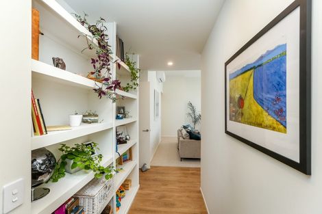 Photo of property in 4 Mackillop Way, Brooklands, New Plymouth, 4310