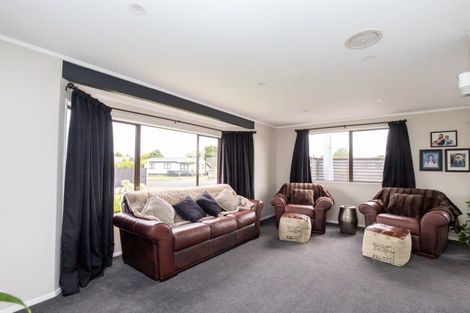 Photo of property in 20 Miller Place, Ngatea, 3503