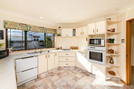 Photo of property in 206 Park Road, Hokowhitu, Palmerston North, 4410