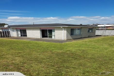 Photo of property in 30a Simons Street, Moturoa, New Plymouth, 4310