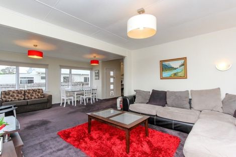 Photo of property in 5 Atiawa Street, Glen Avon, New Plymouth, 4312