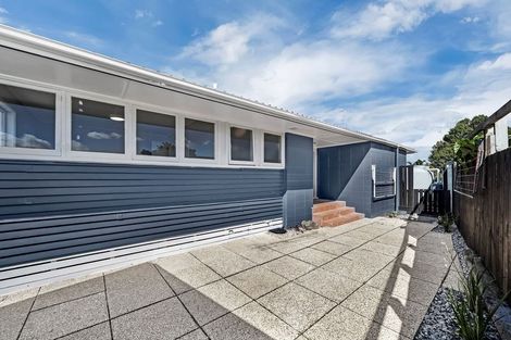 Photo of property in 9 Rata Street, Waiuku, 2123