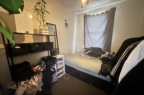 Photo of property in 111 Tasman Street, Mount Cook, Wellington, 6021