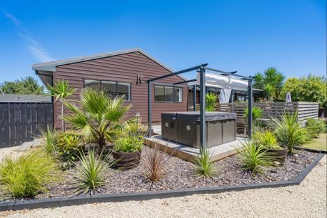 Photo of property in 46 Arawhata Road, Paraparaumu, 5032