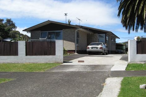 Photo of property in 4 Lawford Place, Mangere, Auckland, 2022