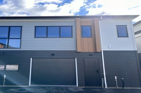 Photo of property in 3/147c Carlisle Road, Northcross, Auckland, 0632