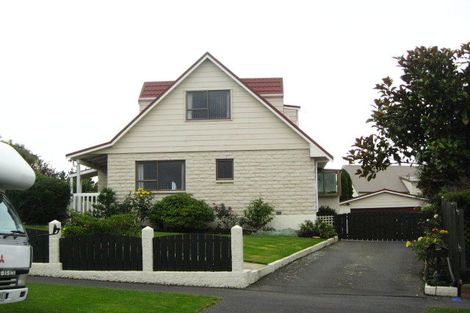 Photo of property in 75 Walton Park Avenue, Fairfield, Dunedin, 9018