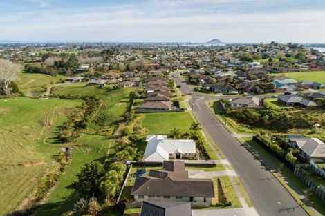 Photo of property in 26 Falcon Drive, Welcome Bay, Tauranga, 3112