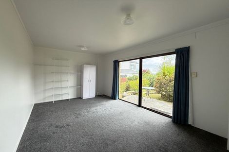 Photo of property in 1/22 Tui Glen Road, Birkenhead, Auckland, 0626