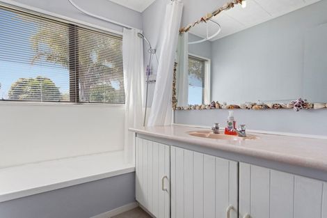 Photo of property in 5m Te Kaha Hotel Road, Te Kaha, 3199