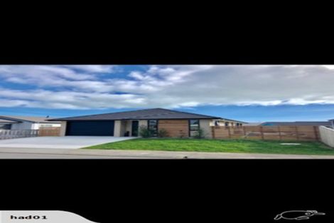 Photo of property in 3 Waihurihia Street, Otaki, 5512