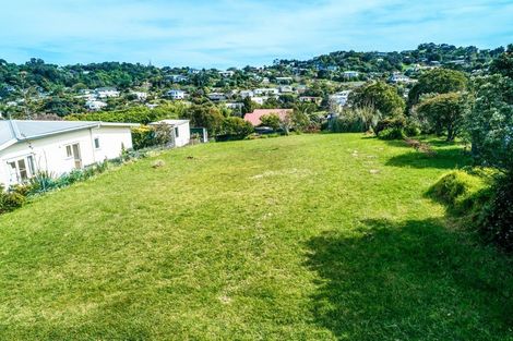 Photo of property in 9 Alison Road, Surfdale, Waiheke Island, 1081