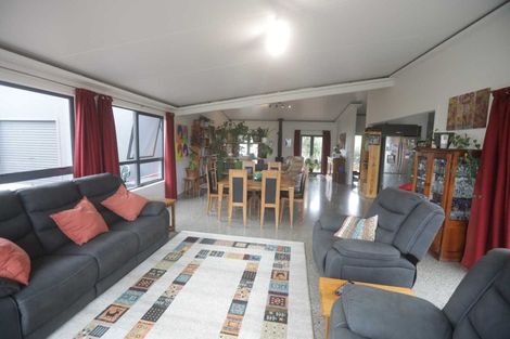 Photo of property in 17 Angus Way, Nikau Valley, Paraparaumu, 5032