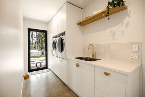 Photo of property in 16 Crown Lane, Rongotea, Palmerston North, 4473