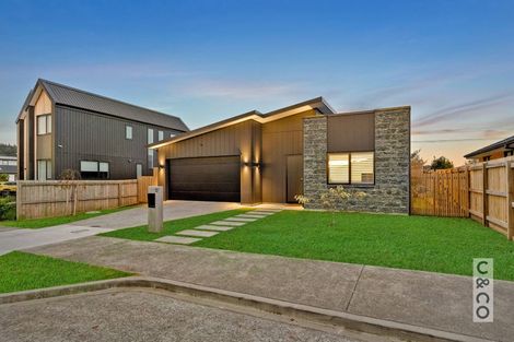Photo of property in 12 Paihere Street, Huapai, Kumeu, 0810