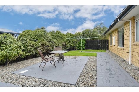 Photo of property in 23 Papaumu Green, Parklands, Christchurch, 8083