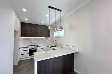 Photo of property in 19 Artesia Close, Shamrock Park, Auckland, 2016