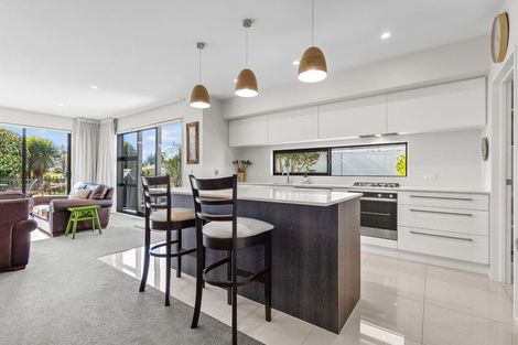 Photo of property in 100 Te Rito Street, Marshland, Christchurch, 8083